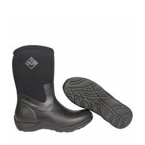 Black Muck Boot Company mid calf rubber boot with treaded sole