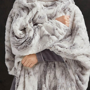 Beautyrest faux fur throw blanket in white and grey