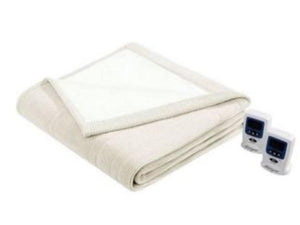 Beautyrest heated blanket with two digital controllers
