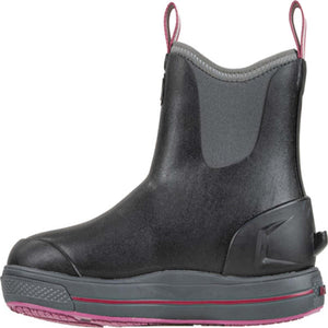 Korkers black waterproof ankle boot with grey accents and pink trim