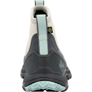 Back view of Muck ankle boot in cream and dark grey with light blue pull tab
