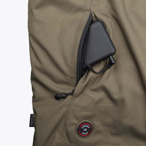Mobile Warming garment pocket with battery pack connected to power cable