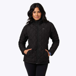 Woman wearing a black Mobile Warming quilted jacket with a high collar and front zipper