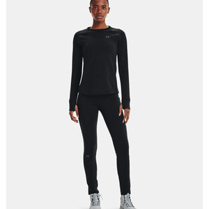 Model wearing Under Armour black long sleeve shirt and matching leggings