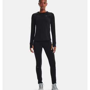 Model wearing Under Armour black long sleeve shirt and matching leggings